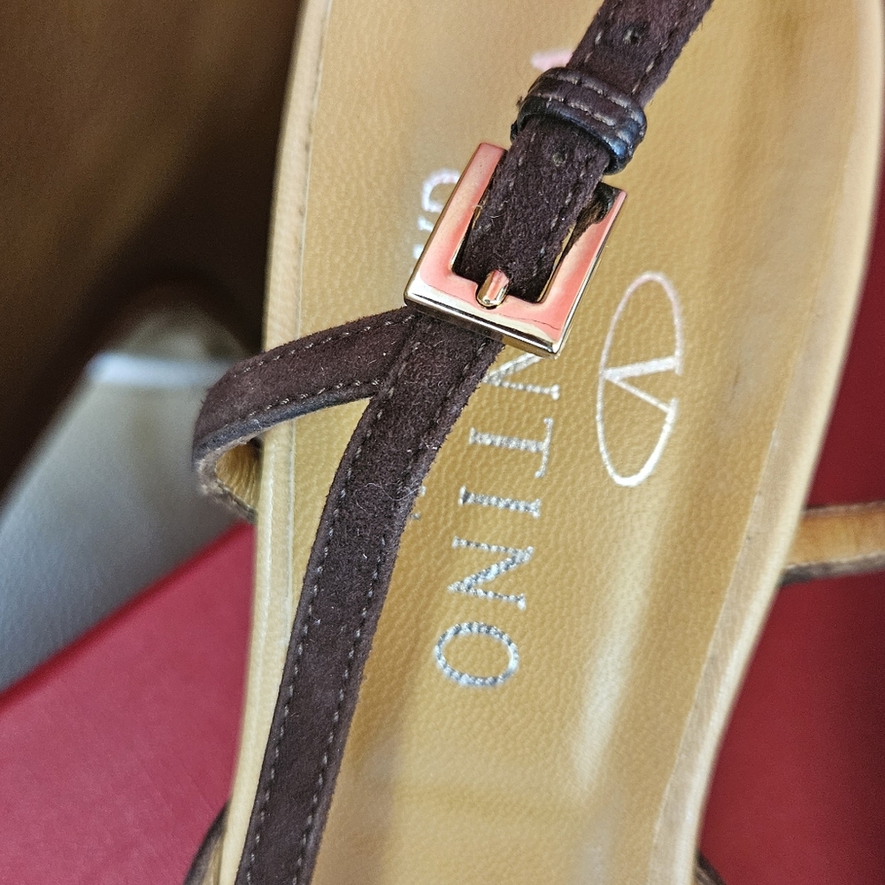 Valentino Garavani beautiful shoe - Picture 14 of 15